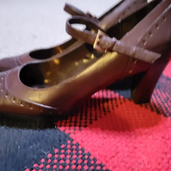 Etienne Aigner Nadine strap retro look heel size 7M - Picture 3 of 10